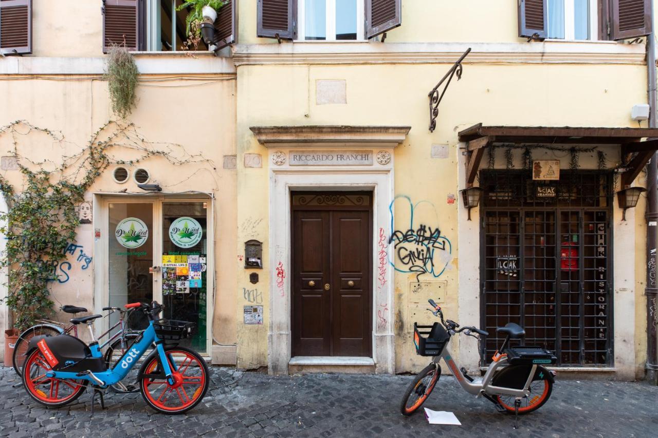 Iflat Magic Apartment In The Heart Of Trastevere Рим Екстериор снимка